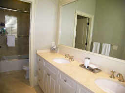 http://fmlspictures.marketlinx.com/MediaDisplay/87/lr1970087-12.jpg
