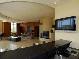 http://fmlspictures.marketlinx.com/MediaDisplay/15/lr1944815-14.jpg