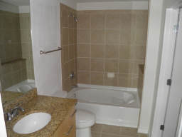 http://fmlspictures.marketlinx.com/MediaDisplay/03/lr2157503-6.jpg