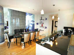 http://fmlspictures.marketlinx.com/MediaDisplay/16/lr1346516-5.jpg